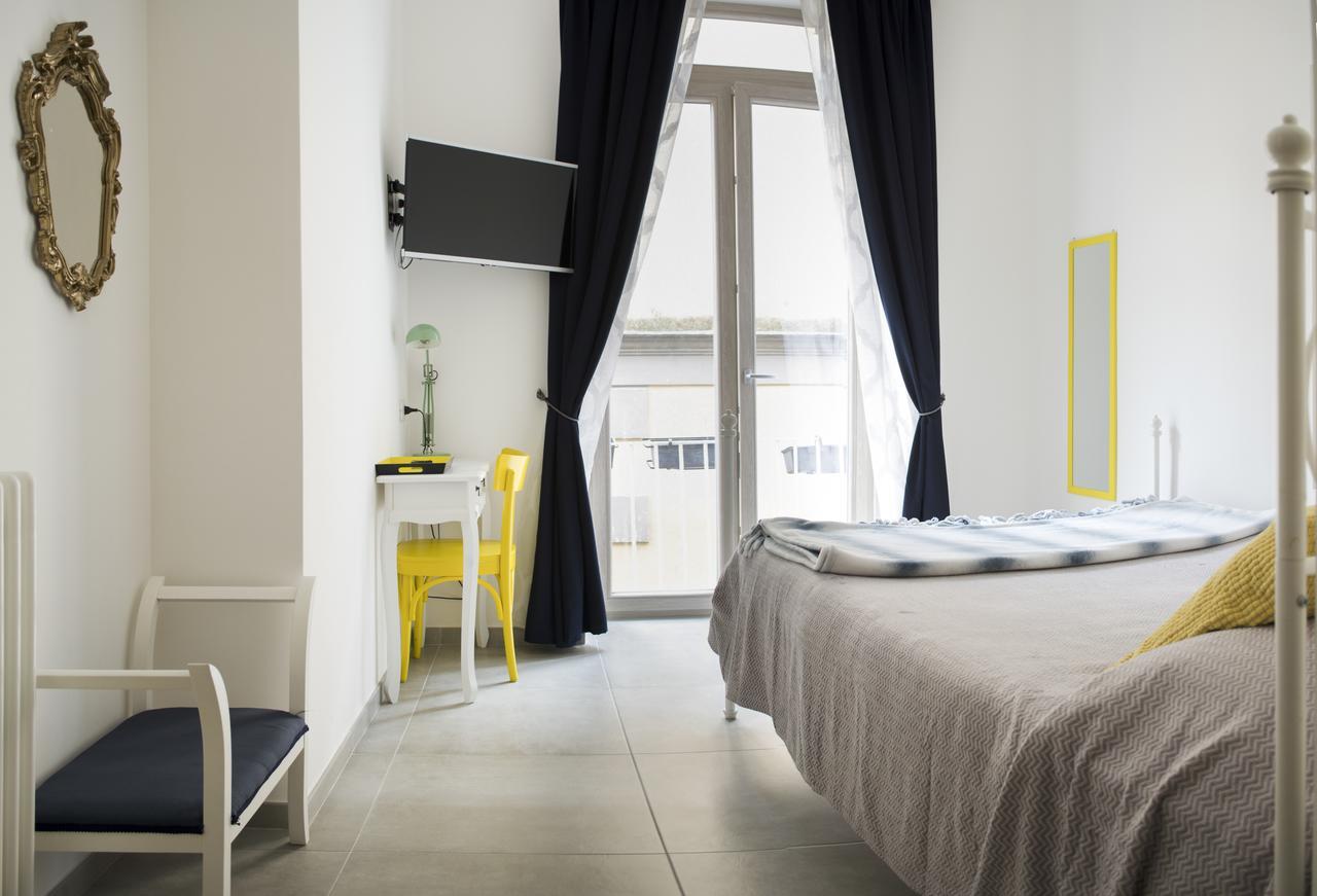 Civico10 Bed and Breakfast Νάπολη Εξωτερικό φωτογραφία
